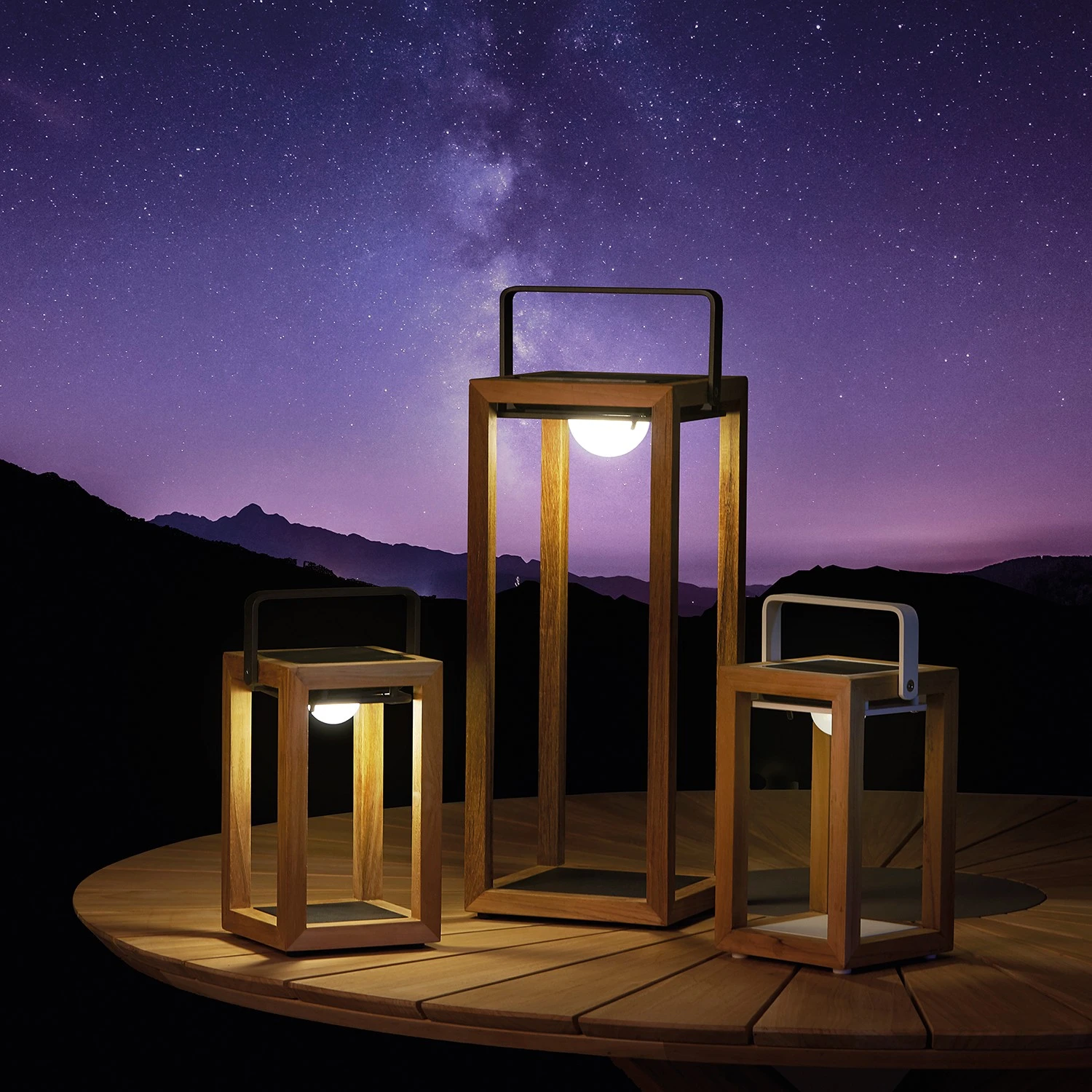 Best Freizeitmöbel Solar-Laterne Cloyd VI - Teak massiv - Teak / Weiß 4 Best Freizeitmöbel Solar-Laterne Cloyd VI - Teak massiv - Teak / Weiß – Bild 2