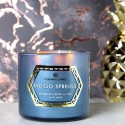 Colonial Candle Duftkerze Indogo Springs - Soja Wachs Mischung - Blau - 411g 8 Colonial Candle Duftkerze Indogo Springs - Soja Wachs Mischung - Blau - 411g -Günstiges Deko Geschäft 1000271732 210625 16513500535 MOOD DETAILS P000000001000271732 mood