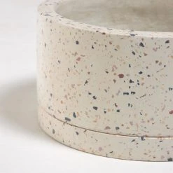 Twentyfour Pflanzkübel Lelis (2er-Set) - Terrazzo - Beige 10 Twentyfour Pflanzkübel Lelis (2er-Set) - Terrazzo - Beige -Günstiges Deko Geschäft 1000276208 210625 13520400309 DETAILS P000000001000276208