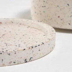 Twentyfour Pflanzkübel Lelis (2er-Set) - Terrazzo - Beige 11 Twentyfour Pflanzkübel Lelis (2er-Set) - Terrazzo - Beige -Günstiges Deko Geschäft 1000276208 210625 13520400310 DETAILS P000000001000276208