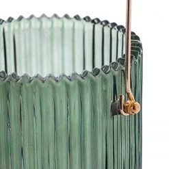 FLHF Vase Nate - 100% Glas - Flaschengrün - cm x 15cm x cm 8 FLHF Vase Nate - 100% Glas - Flaschengrün - cm x 15cm x cm -Günstiges Deko Geschäft 1000333772 220218 030 DETAILS P000000001000333772