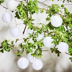 Butlers Lichterkette OPEN AIR - Nylon - 10-flammig - Weiß 8 Butlers Lichterkette OPEN AIR - Nylon - 10-flammig - Weiß -Günstiges Deko Geschäft 1000360393 220630 021 MOOD DETAILS P000000001000360393 mood