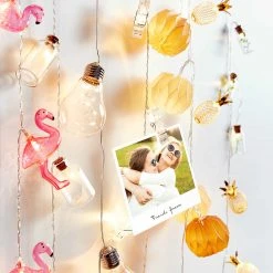 Butlers LED-Lichterkette MIAMI - Eisen; Kupfer / Polyester PVC - 10-flammig 10 Butlers LED-Lichterkette MIAMI - Eisen; Kupfer / Polyester PVC - 10-flammig -Günstiges Deko Geschäft 1000360448 220630 021 MOOD DETAILS P000000001000360448 mood