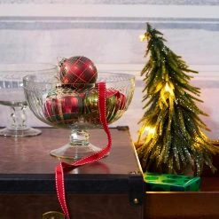 Butlers Kugel HANG ON Ornament - Klarglas - Rot -Günstiges Deko Geschäft 1000365388 220728 021 MOOD DETAILS P000000001000365388 mood