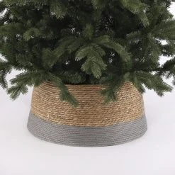 House of Seasons Weihnachtsbaumkorb Seegras 8 House of Seasons Weihnachtsbaumkorb Seegras -Günstiges Deko Geschäft 162a24457ef042e7a382dea165d1cb68 scaled