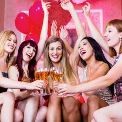 Relaxdays Herzpinata rot -Günstiges Deko Geschäft 77093628e871481b9f4ae5e551a9da92