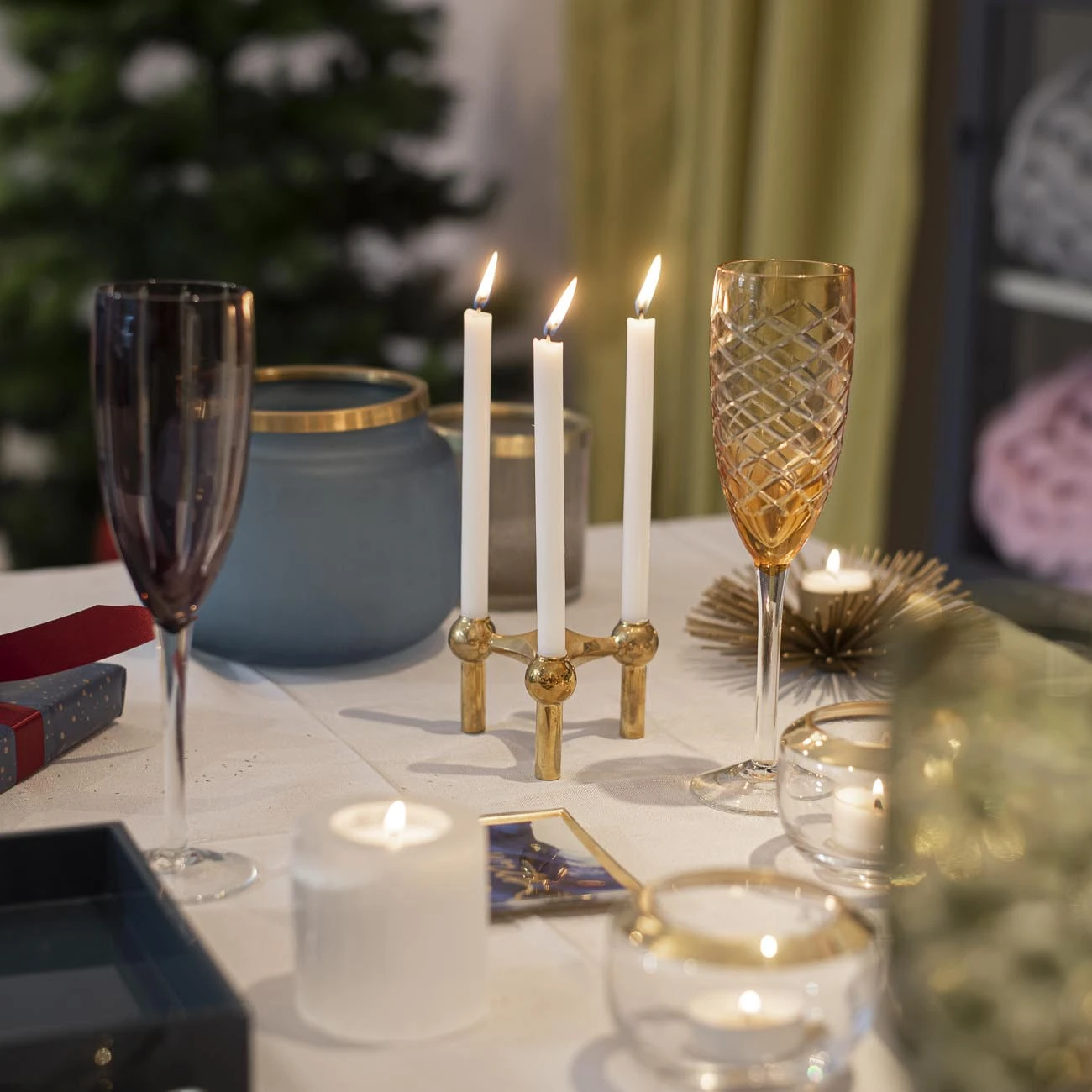 LSA Teelichthalter Space, goldfarben 7 LSA Teelichthalter Space, goldfarben – Bild 5