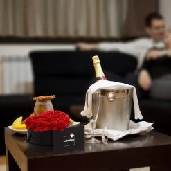 Relaxdays Schwarze Rosenbox mit 18 Rosen 15 Relaxdays Schwarze Rosenbox mit 18 Rosen -Günstiges Deko Geschäft 8538b8dbe3a641be8726a7d33449d4d7