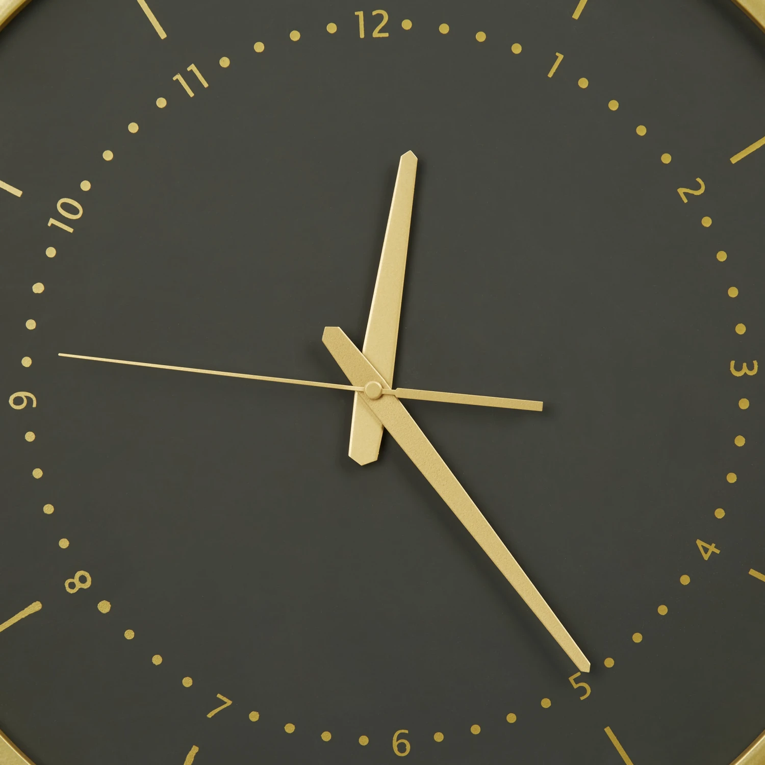 Relaxdays Wanduhr schwarz/gold 7 Relaxdays Wanduhr schwarz/gold – Bild 5