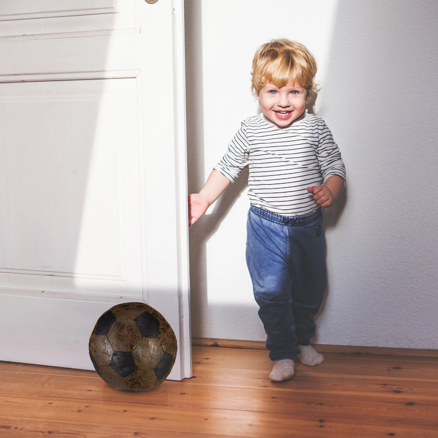 Relaxdays Türstopper Fußball 4 Relaxdays Türstopper Fußball – Bild 3