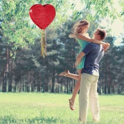 Relaxdays Herzpinata rot -Günstiges Deko Geschäft c44c9a96525b4b72a7881b4c530a10a5